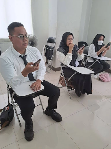 Kak Zulfa Saat Mengikuti Walk-In Interview