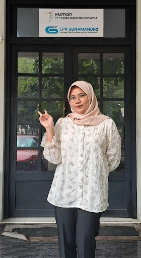 Kak Zulfa Saat Datang ke Kantor Human Mandiri Indonesia Sebelum Keberangkatan